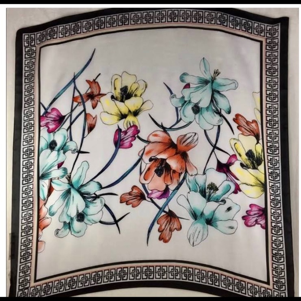FLORAL SCARF